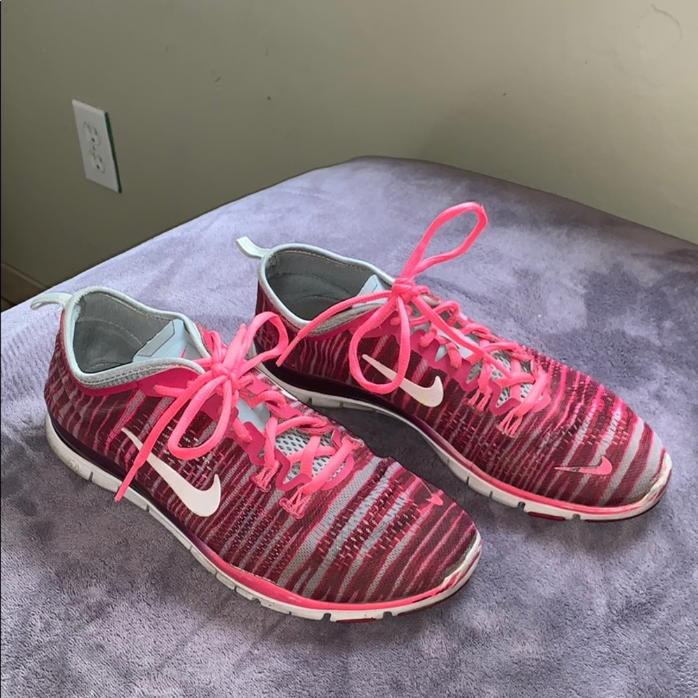 Nike free runs